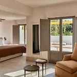 מלון Parilio, A Member Of Design 5*